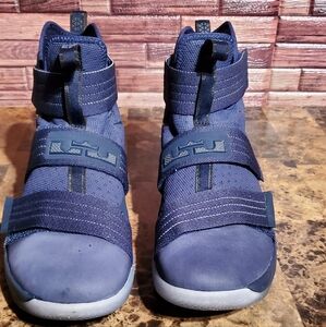 2016 Nike LJ Lebron James Soldier 10 Size 11 Midnight Navy 844378-444